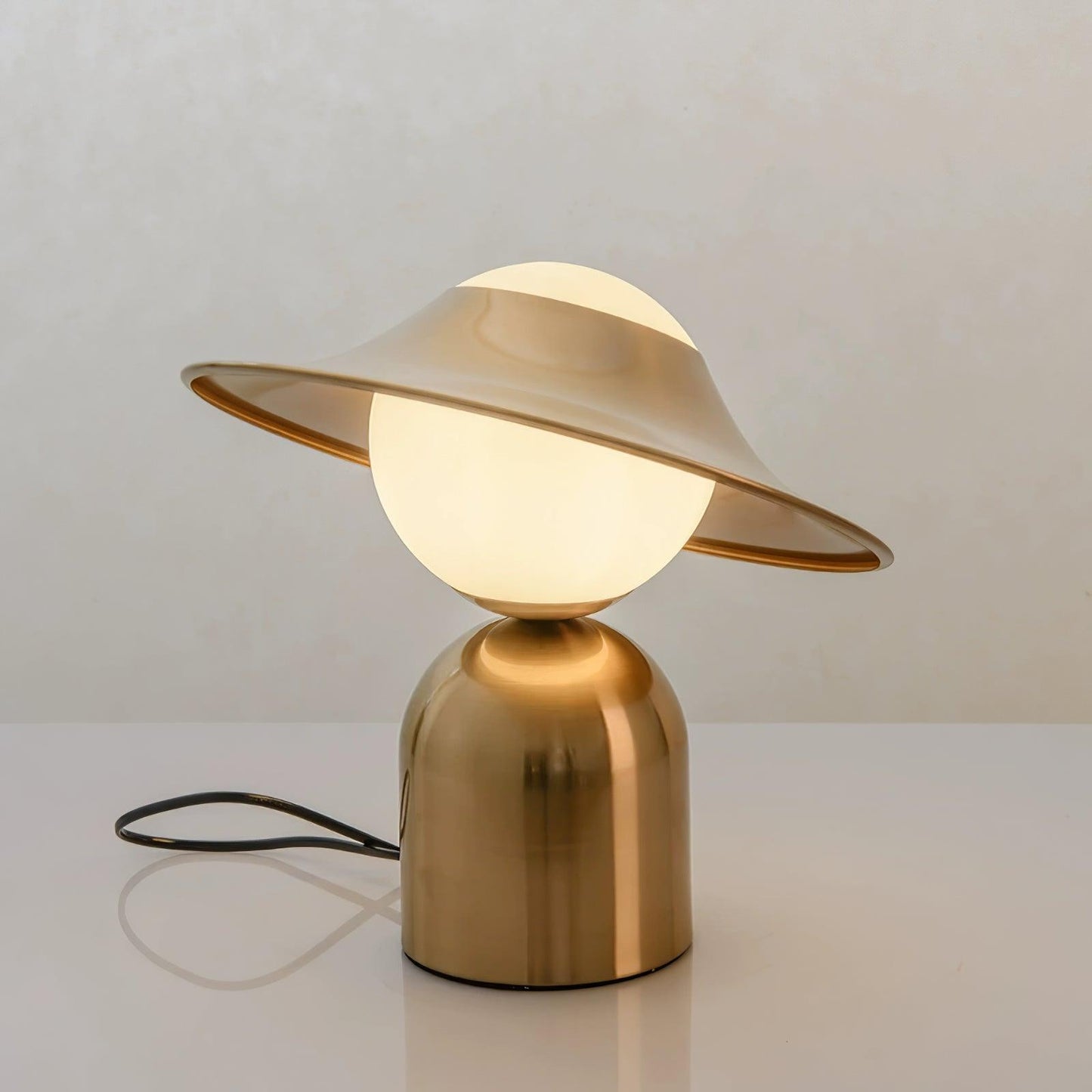Bonbon Disc Table Lamp | Metal, Iron, Glass | Gold, White