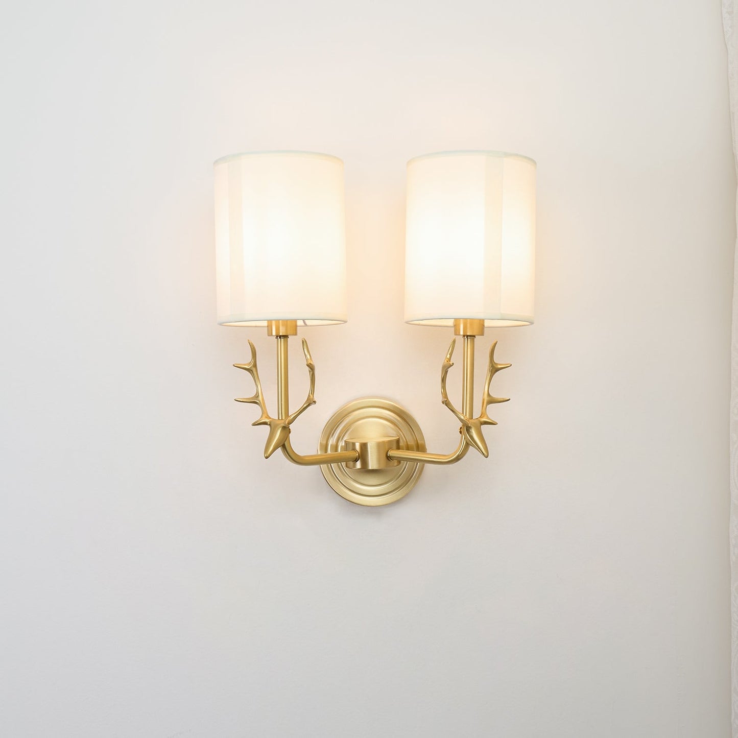 Deer Head Wall Light | Brass | Indoor Use