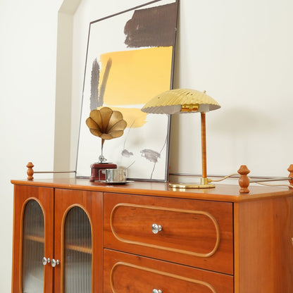 Brass Shell Table Lamp | Brass | Silver