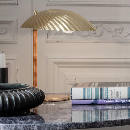 Brass Shell Table Lamp | Brass | Silver