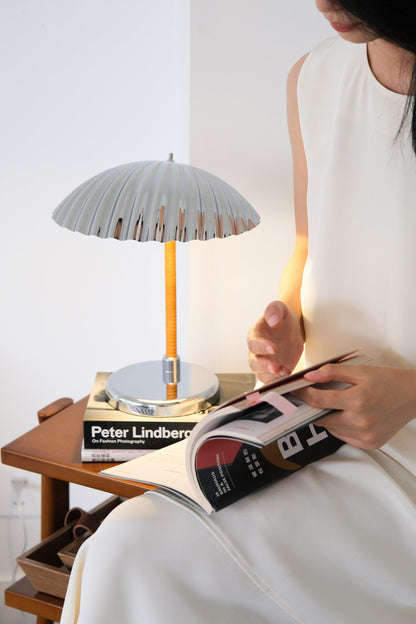 Brass Shell Table Lamp | Brass | Silver