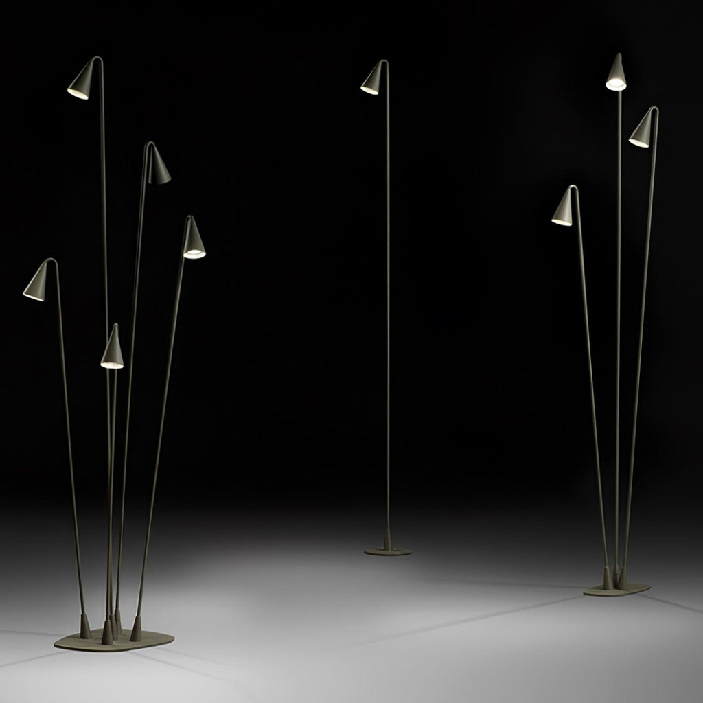 Bellflower Outdoor Floor Lamp | Aluminum | Black