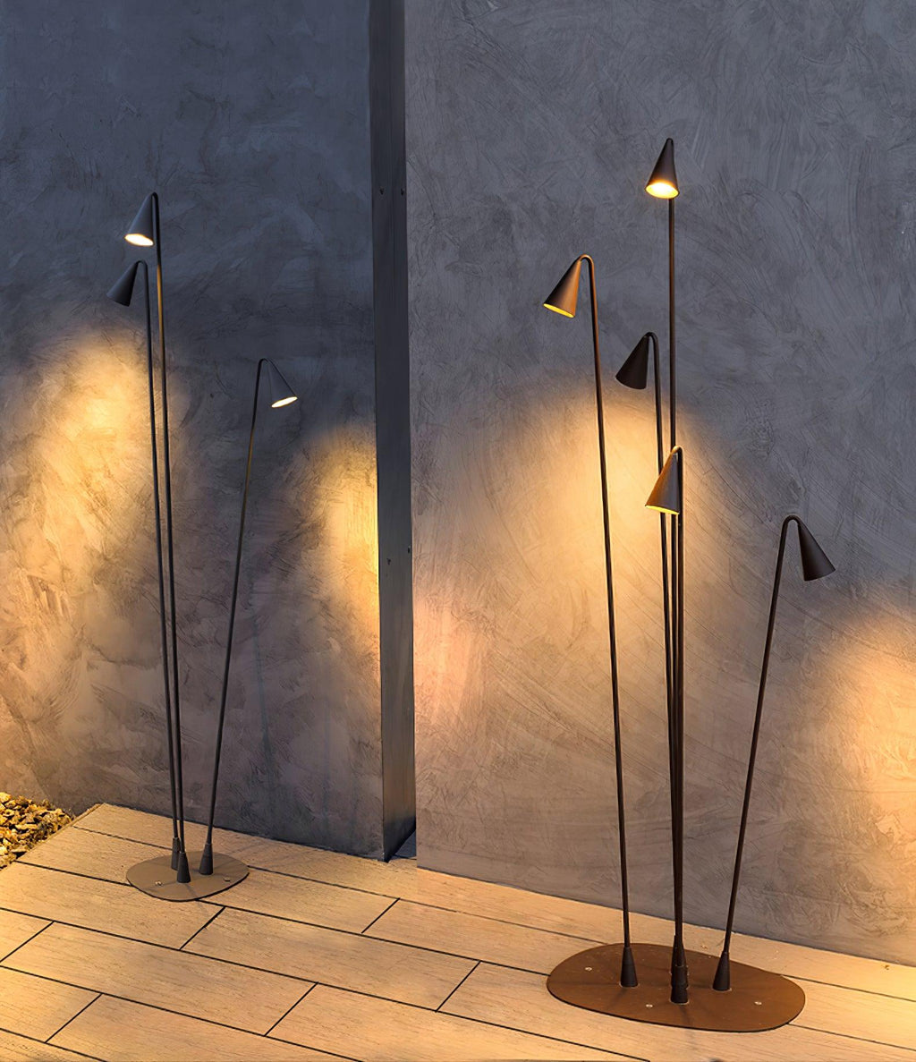 Bellflower Outdoor Floor Lamp | Aluminum | Black