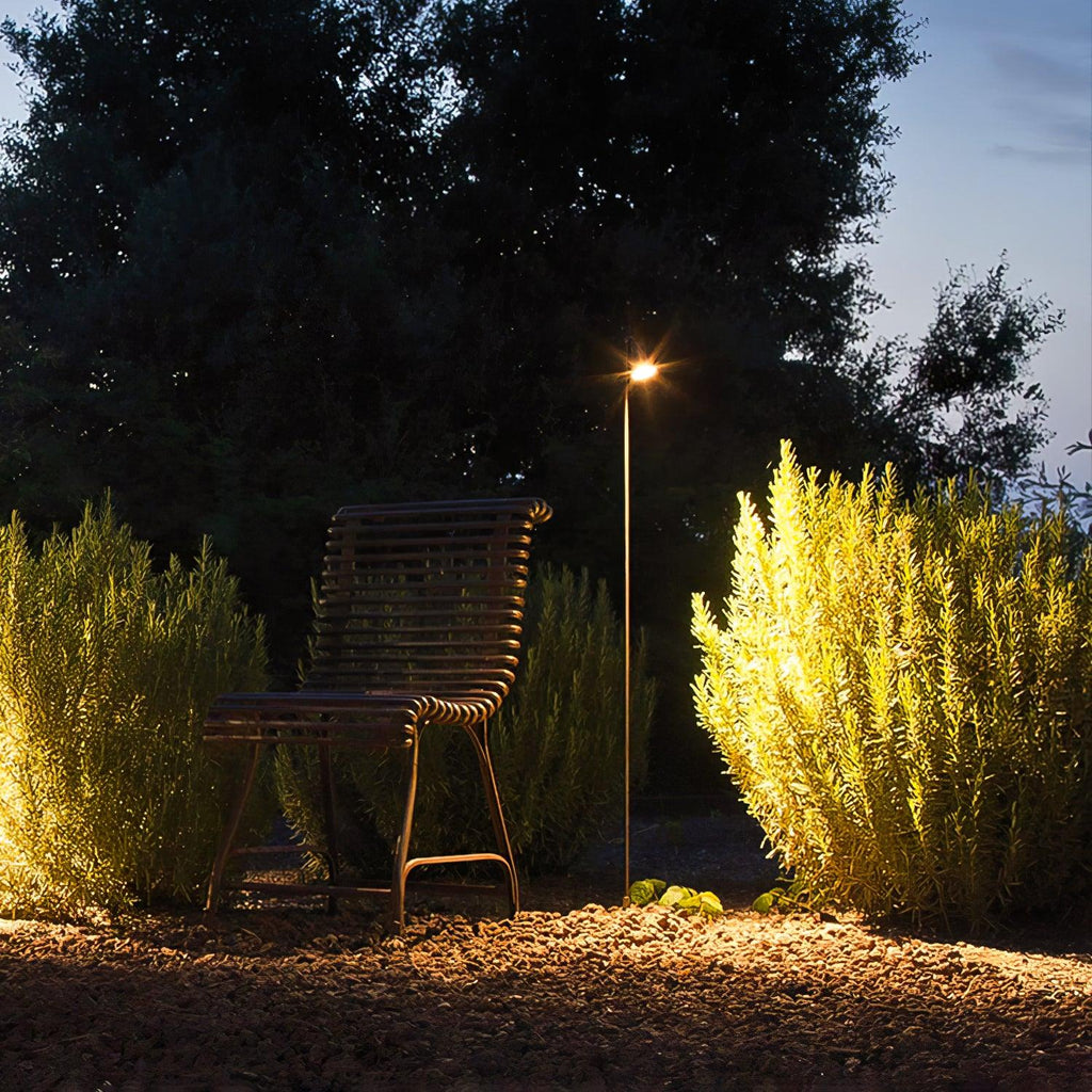 Bellflower Outdoor Floor Lamp | Aluminum | Black