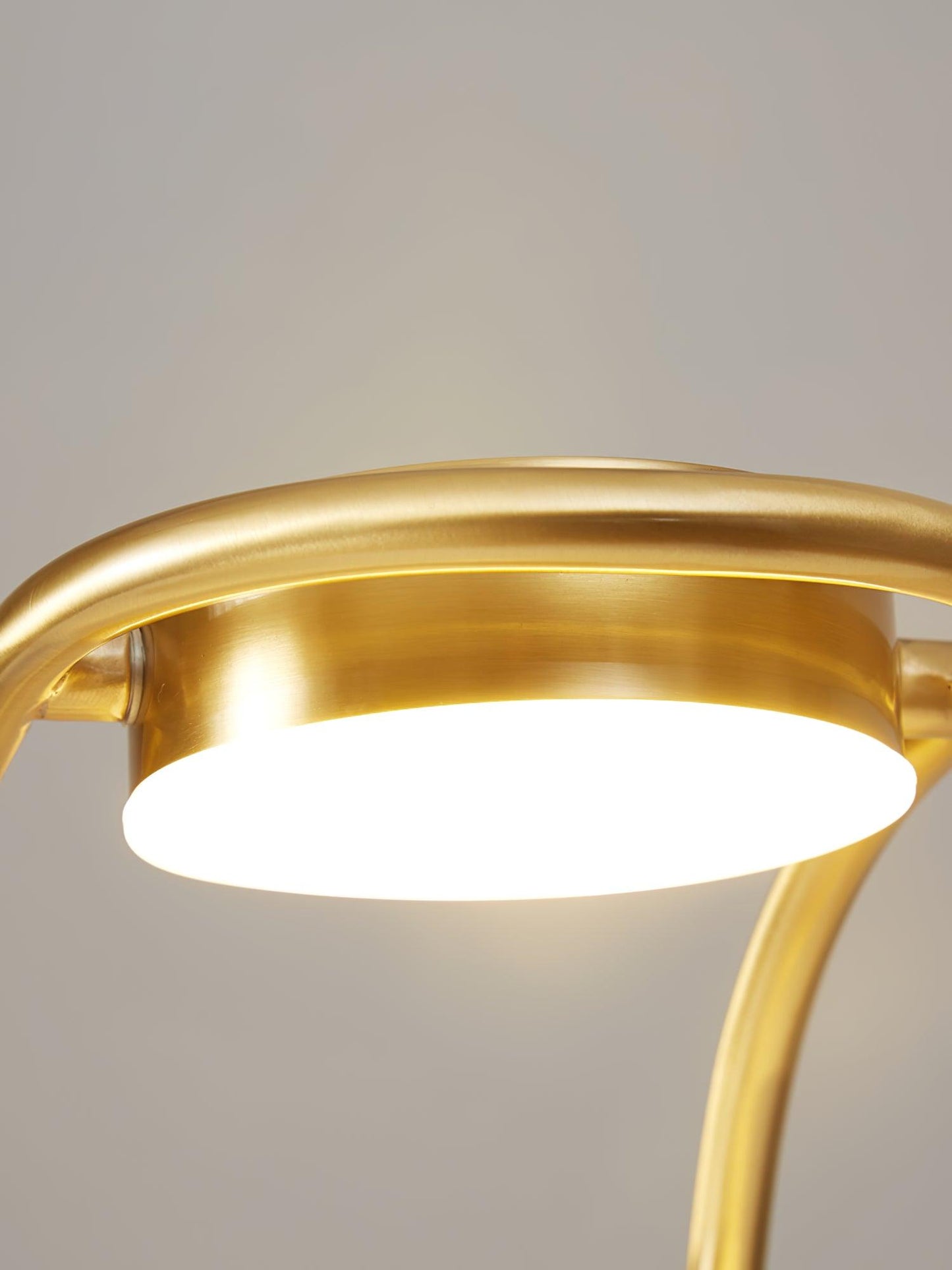C Ball Table Lamp | Brass & Metal | Nordic Style