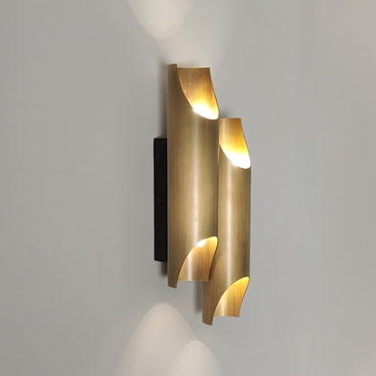 Callahan Brass Wall Lamp | Brass | Dual-tube design