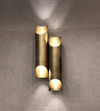 Callahan Brass Wall Lamp | Brass | Dual-tube design