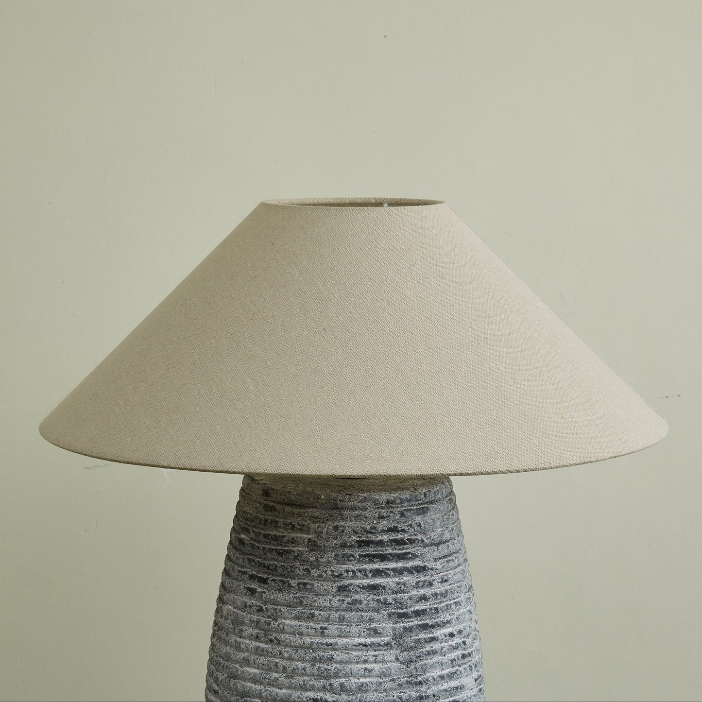Callisto Table Lamp | Ceramic | Grey Shade
