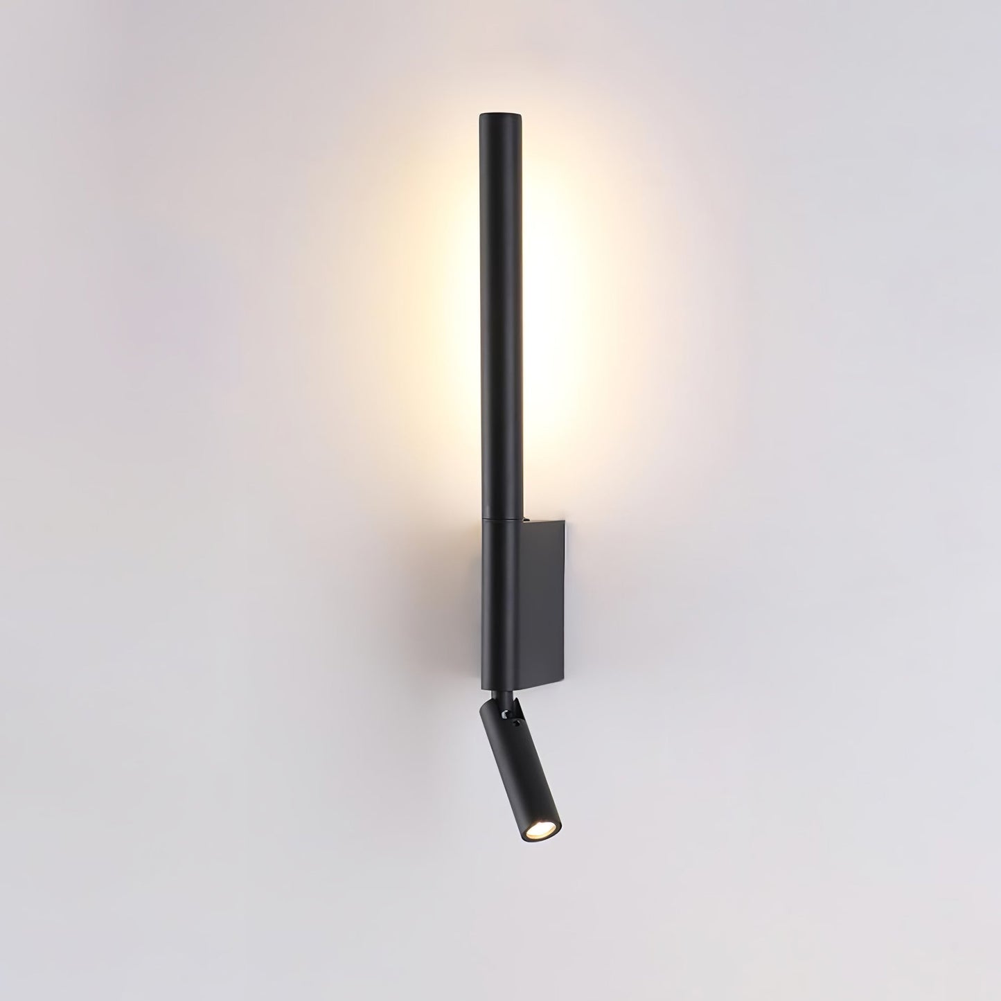 Canut LED Wall Light | Metal | Black and White