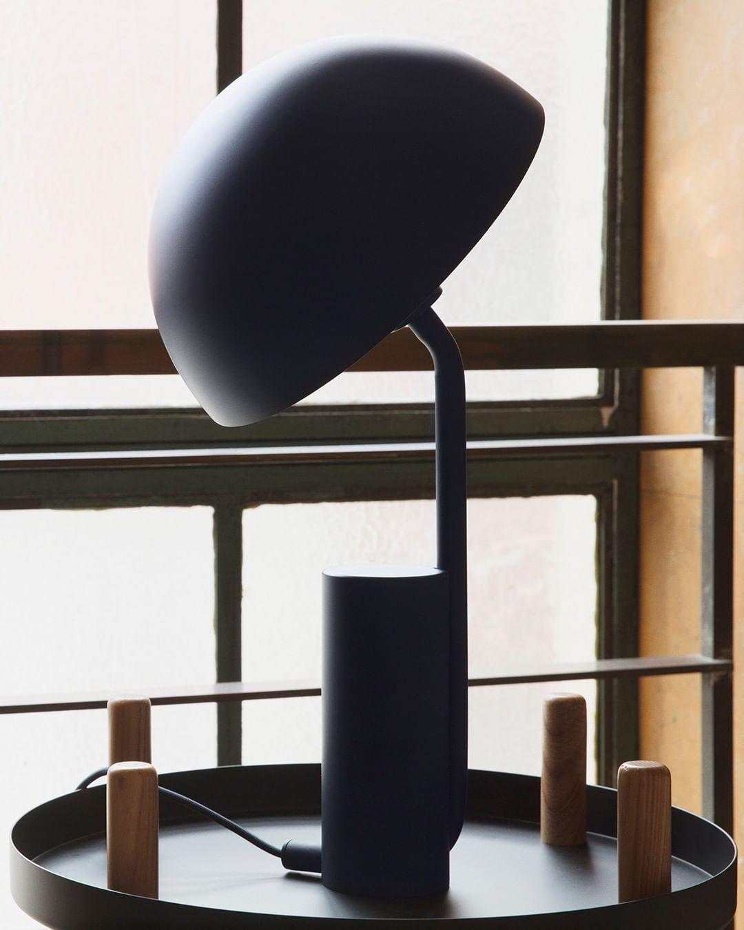 Cap Table Lamp | Metal | Adjustable Shade