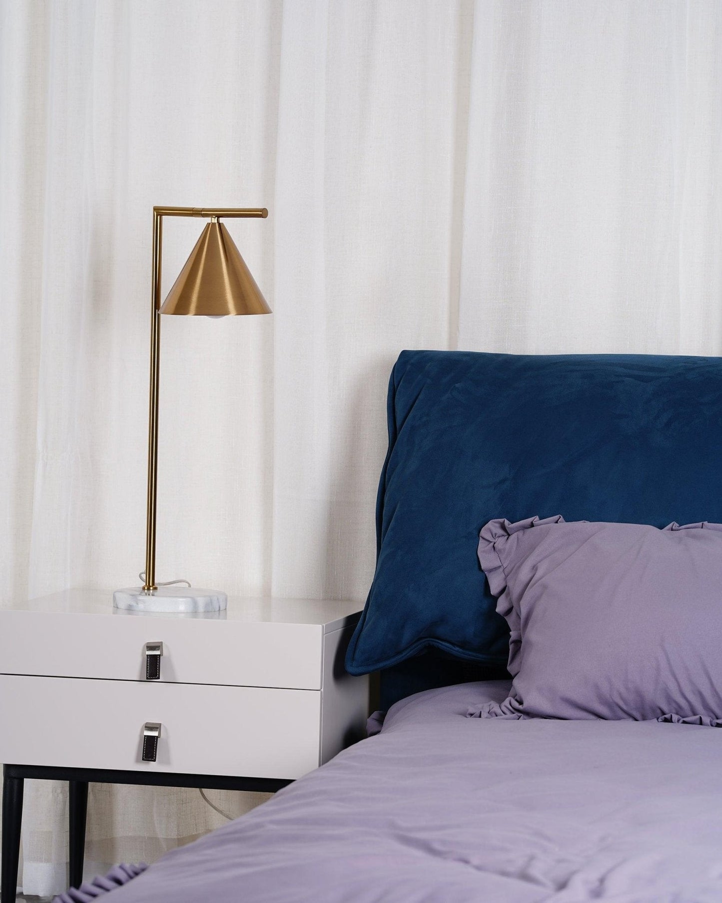 Captain Flint Table Lamp | Metal & Marble | White/Black