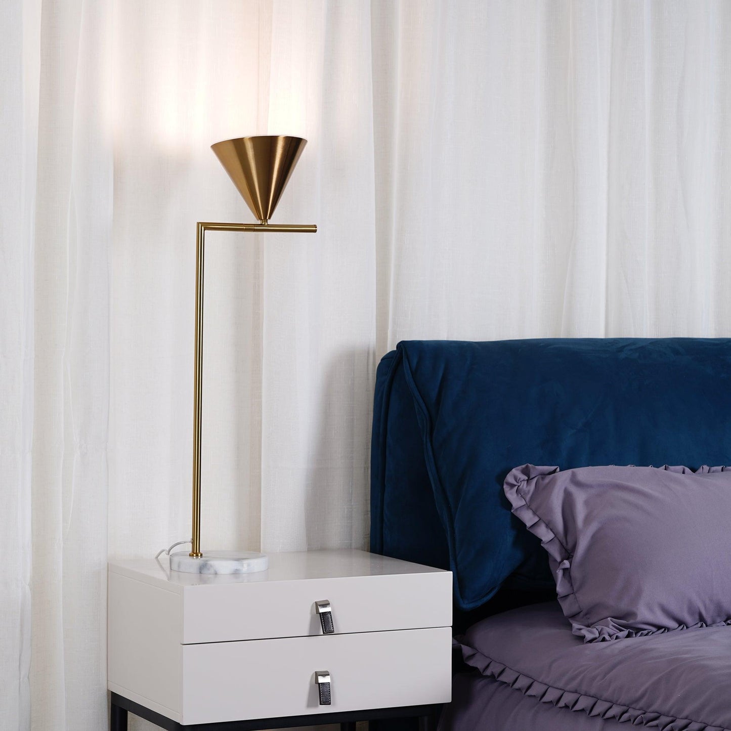 Captain Flint Table Lamp | Metal & Marble | White/Black