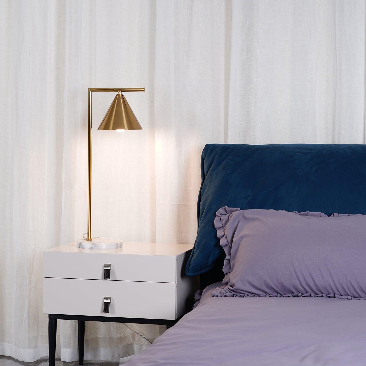 Captain Flint Table Lamp | Metal & Marble | White/Black