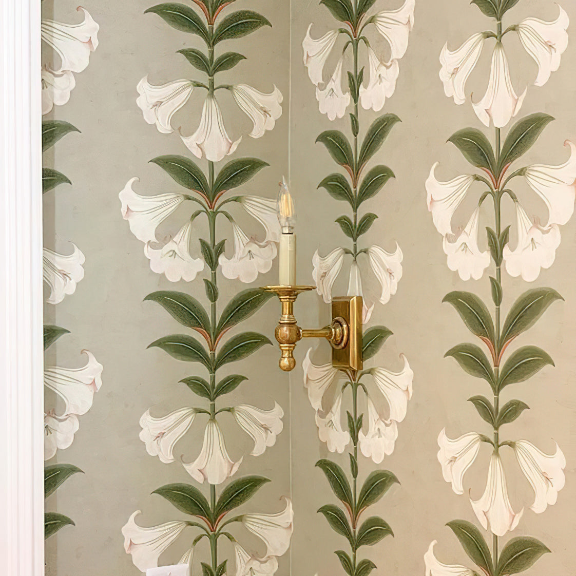 Cecil Wall Light | Antique Brass Finish | Indoor Lamp