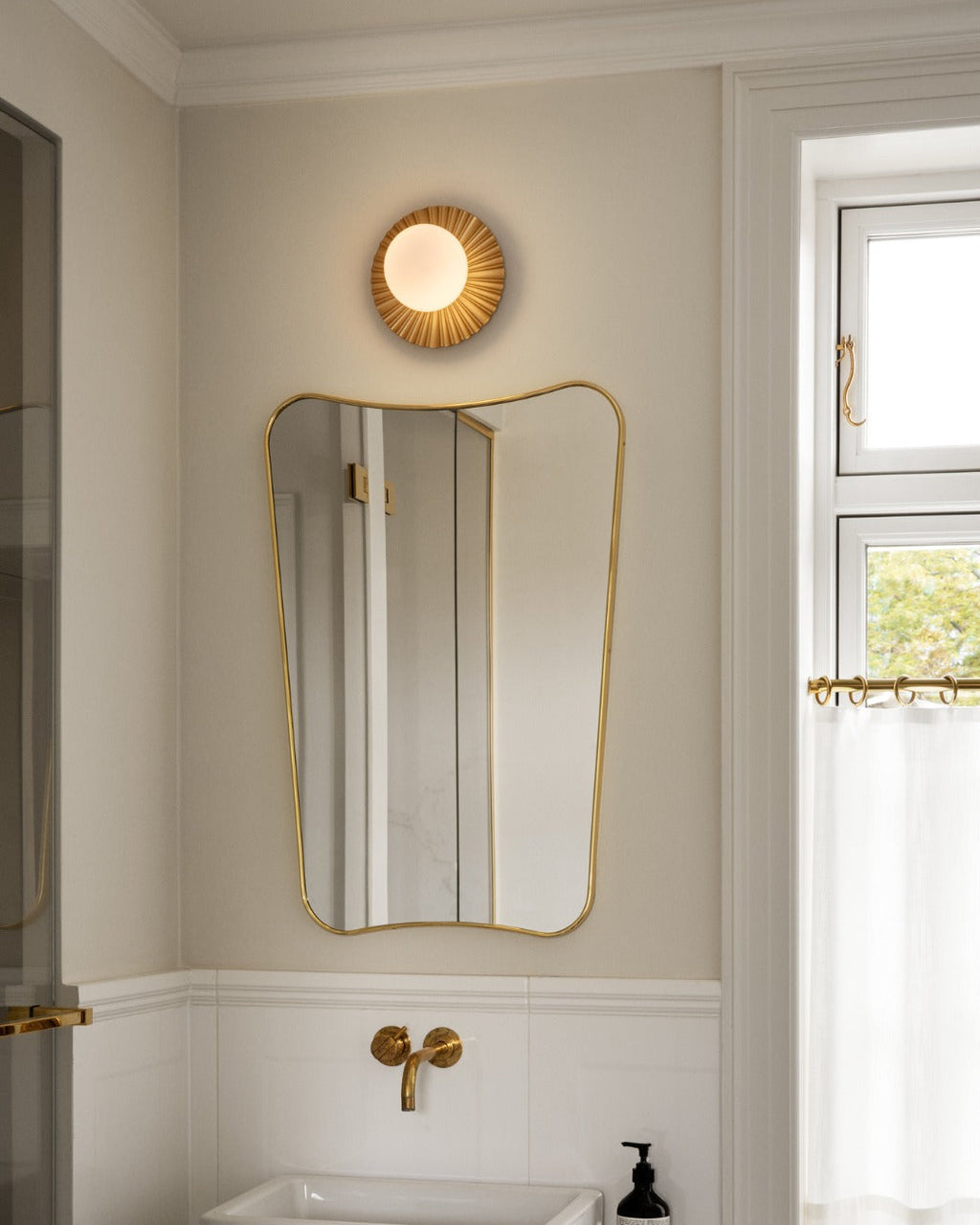 Celeste Wall Lamp | Metal, Brass, Glass | Black, White, Clear