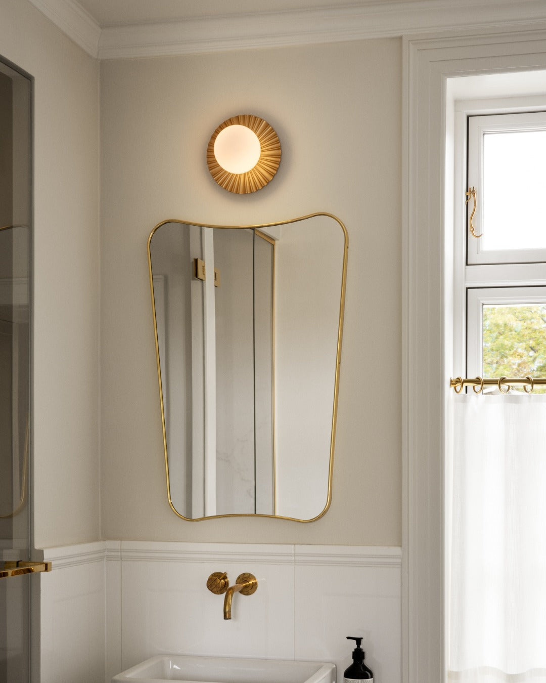 Celeste Wall Lamp | Metal, Brass, Glass | Black, White, Clear
