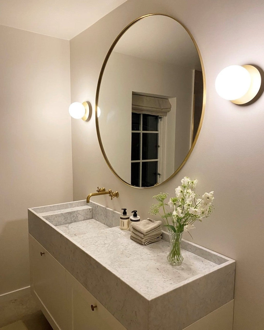 Celeste Wall Lamp | Metal, Brass, Glass | Black, White, Clear