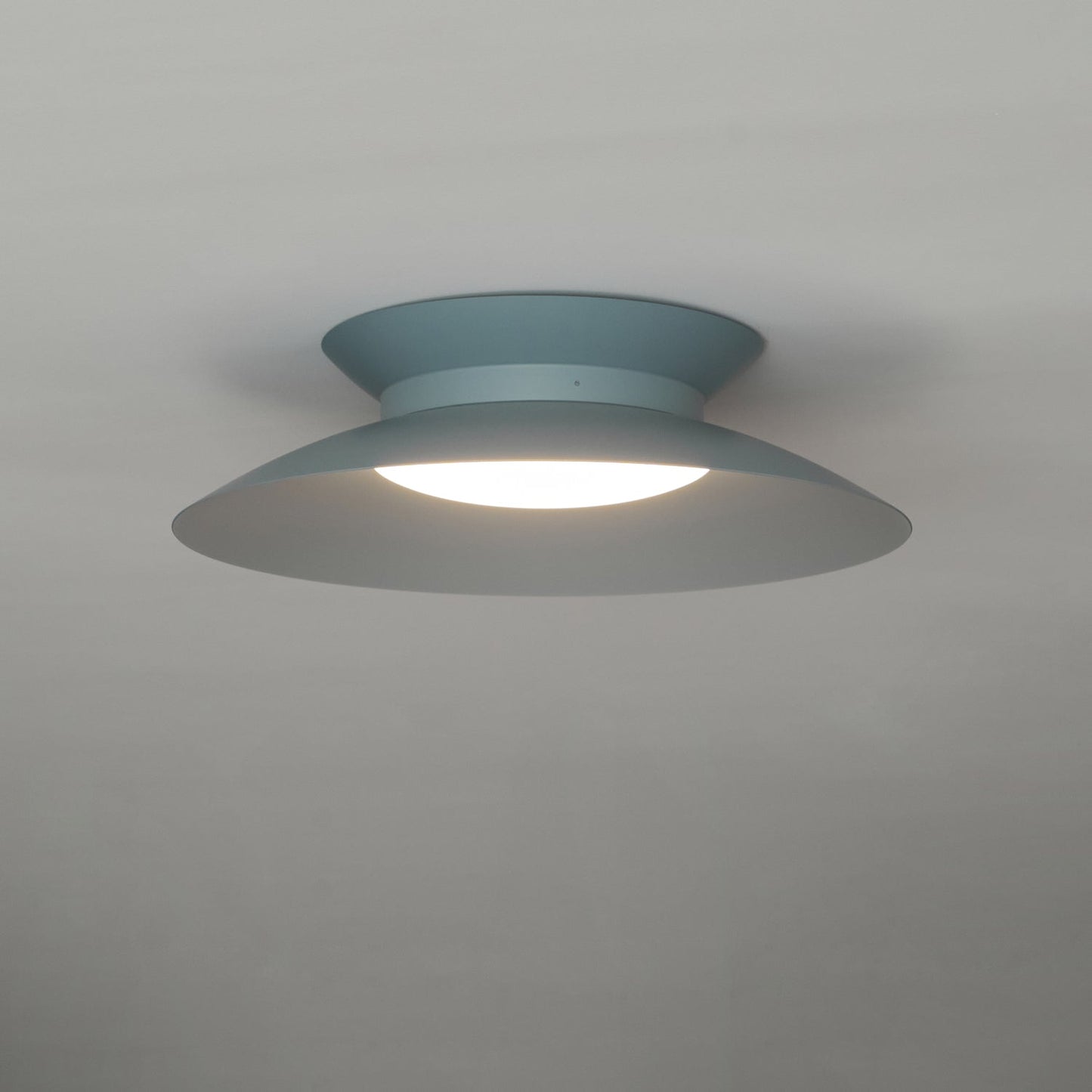 Cetra Ceiling Light | Aluminum/Acrylic | White