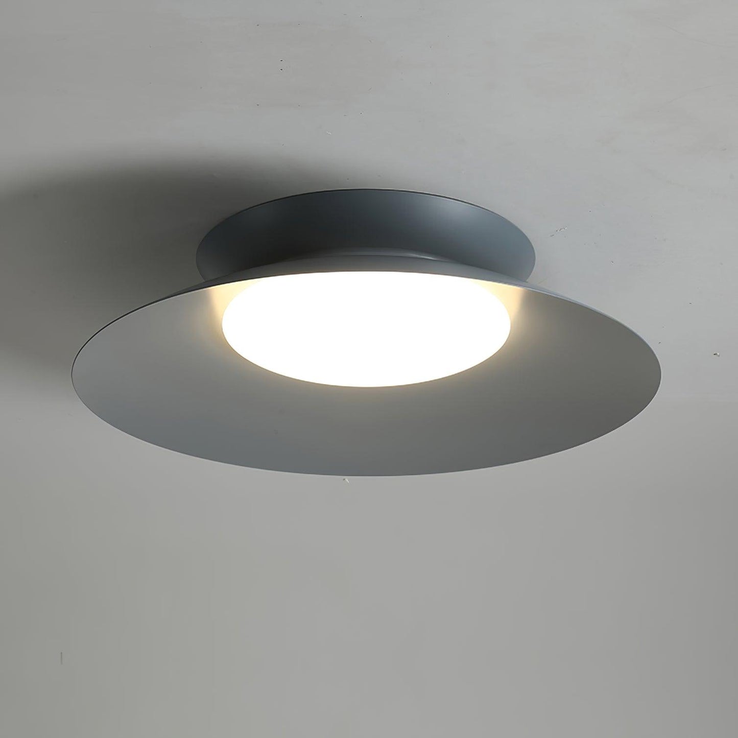 Cetra Ceiling Light | Aluminum/Acrylic | White