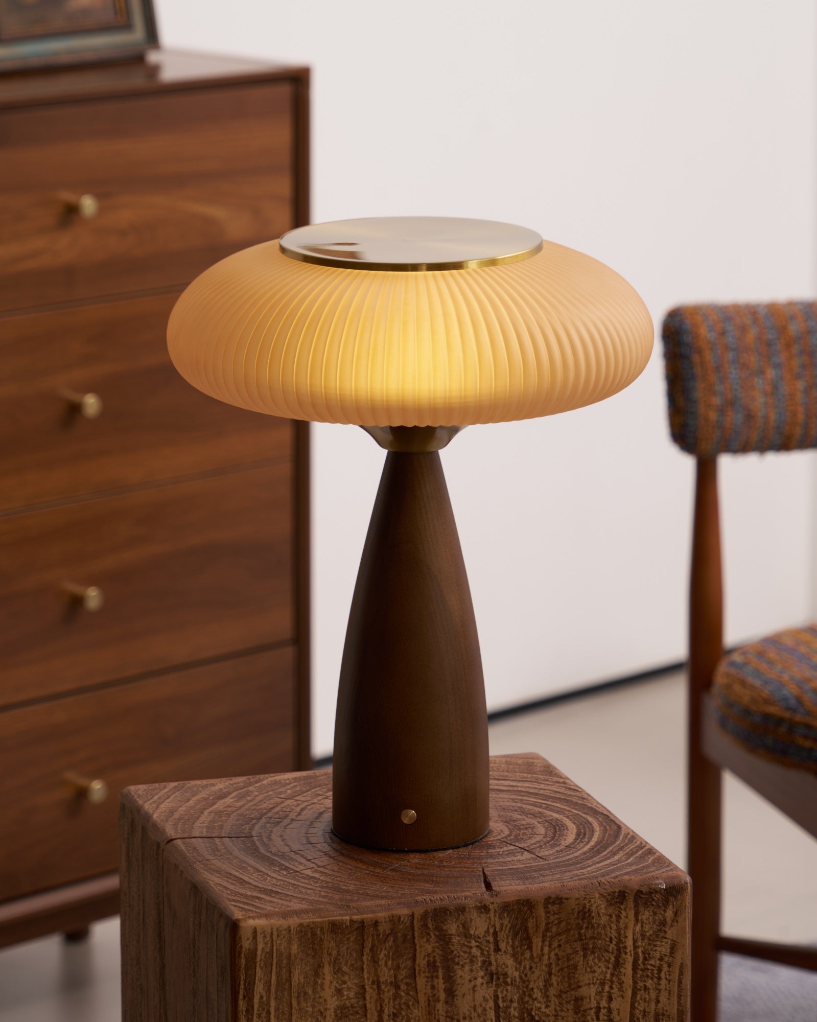 Cielo Table Lamp | Wooden & Glass | Amber Shade