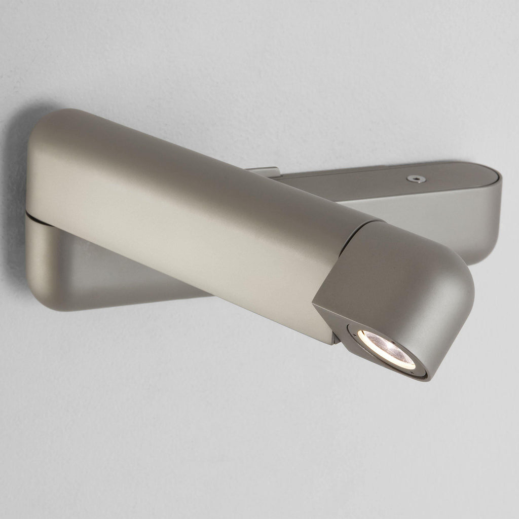 Modern LED Bedside Wall Lamp | Metal | Black or Nickel