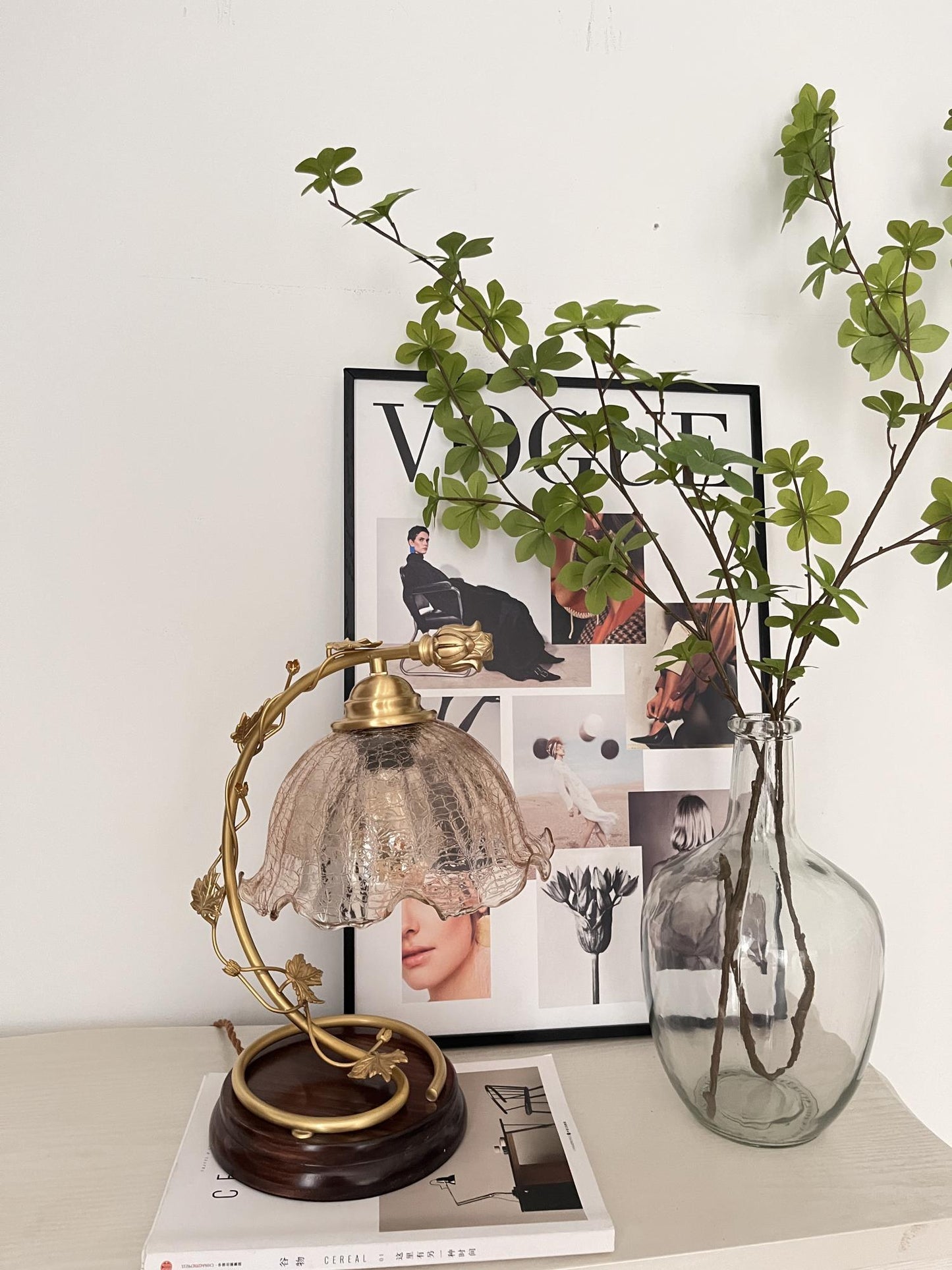 Cracked Glass Brass Table Lamp | Glass, Brass, Ash Wood | Brown