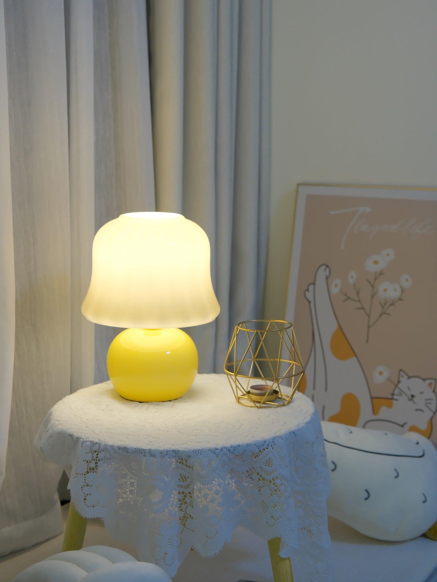 Mushroom Table Lamp | Enamel Glass | Creamy Yellow