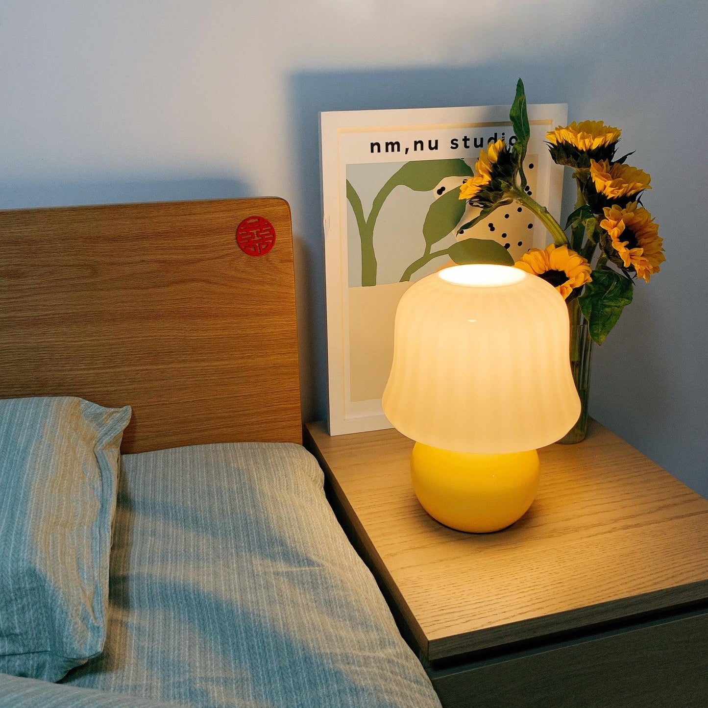 Mushroom Table Lamp | Enamel Glass | Creamy Yellow