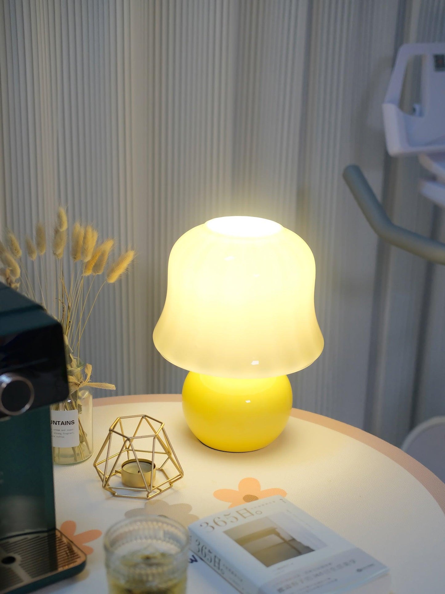 Mushroom Table Lamp | Enamel Glass | Creamy Yellow