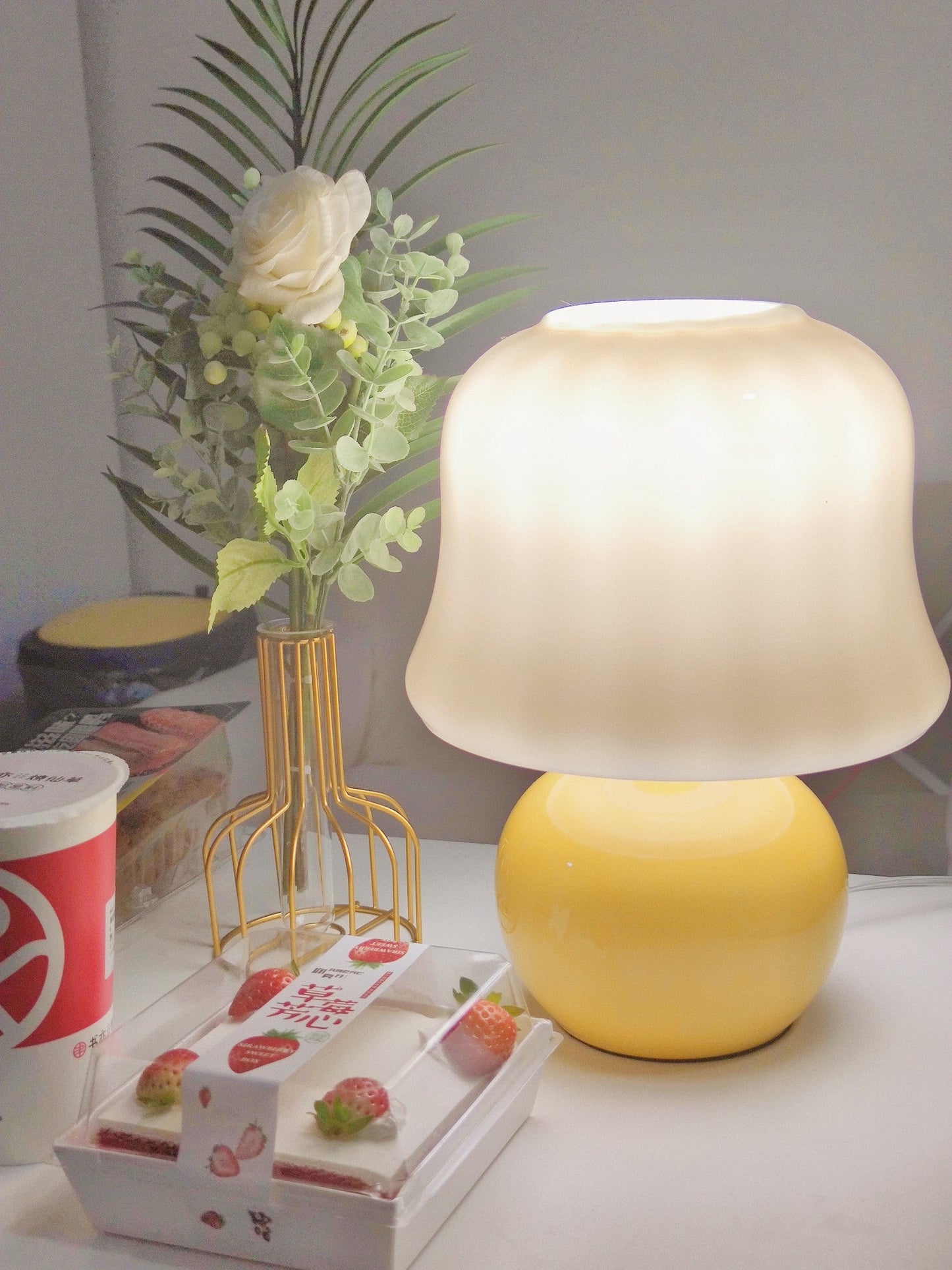 Mushroom Table Lamp | Enamel Glass | Creamy Yellow