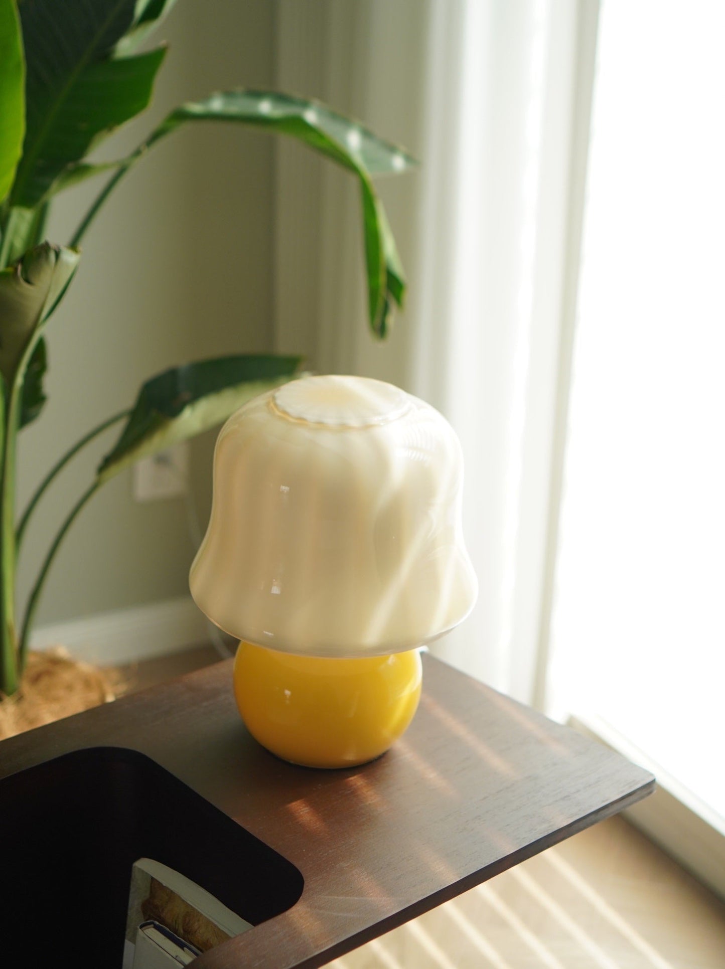 Mushroom Table Lamp | Enamel Glass | Creamy Yellow