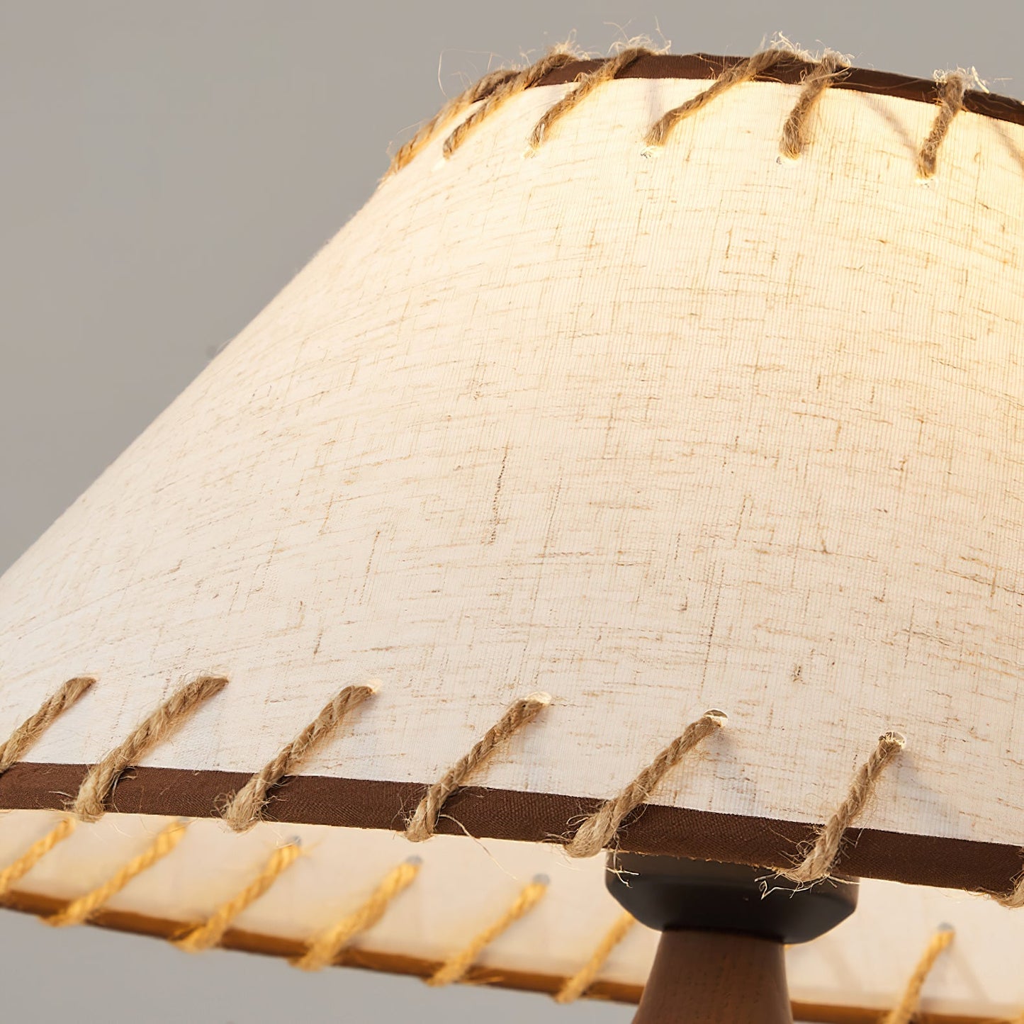Crigler Table Lamp | Walnut Wood & Beige Fabric | Retro Design