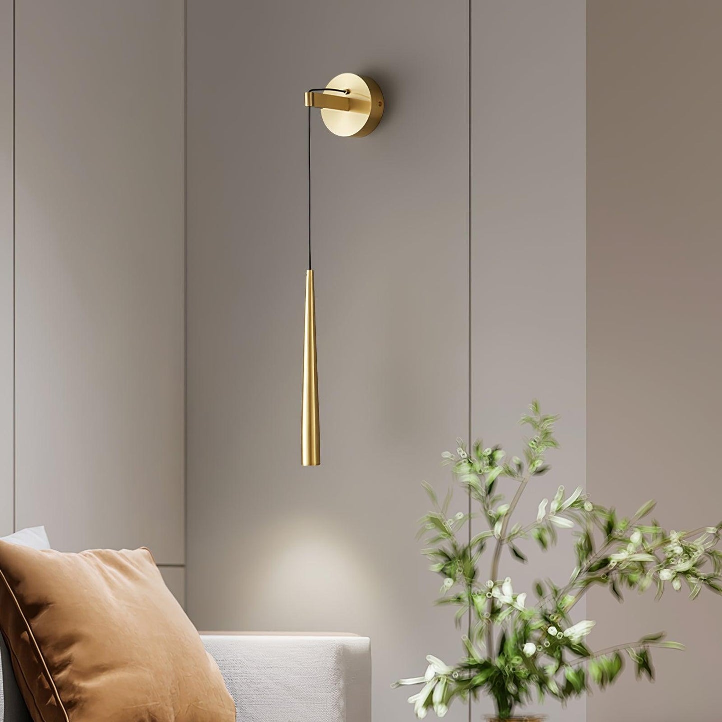 Crystal Wall Lamp | Conical Design | Brass or Black