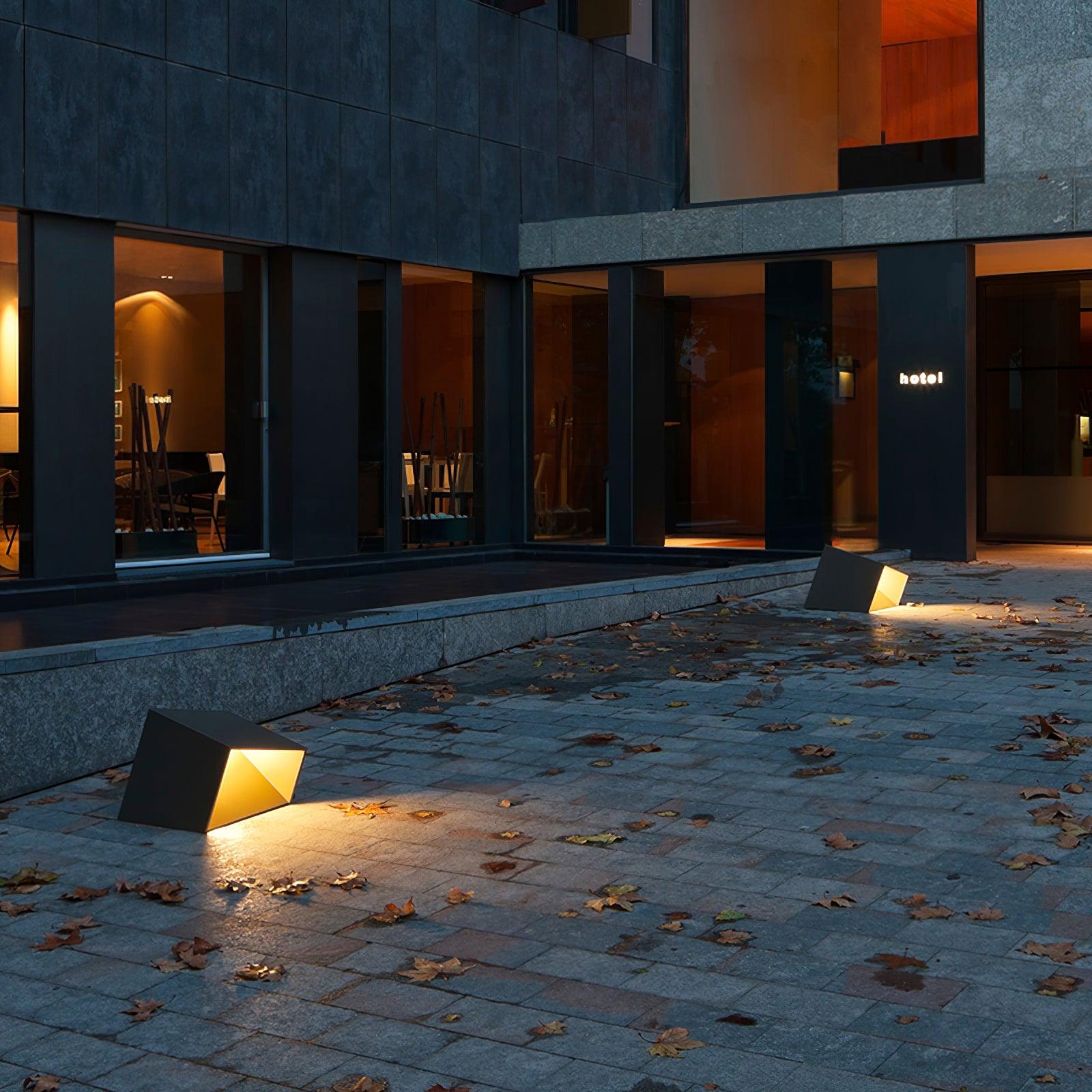 Cube Garden Light | Stainless Steel | Black