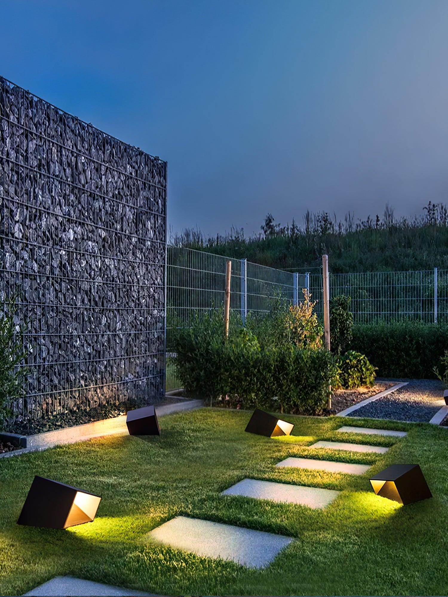 Cube Garden Light | Stainless Steel | Black