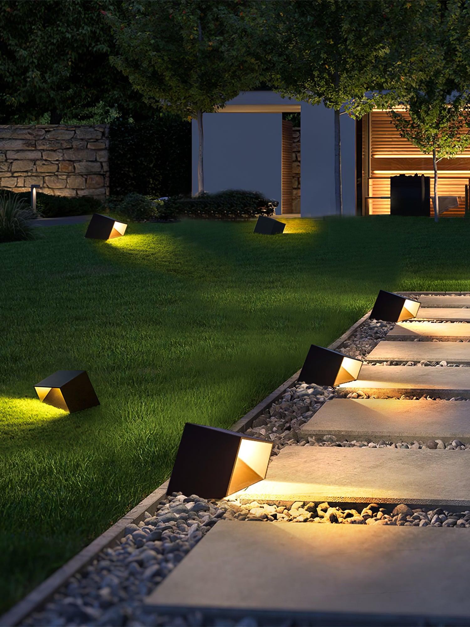 Cube Garden Light | Stainless Steel | Black