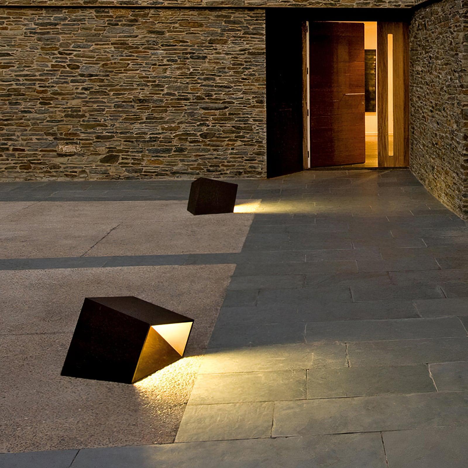 Cube Garden Light | Stainless Steel | Black