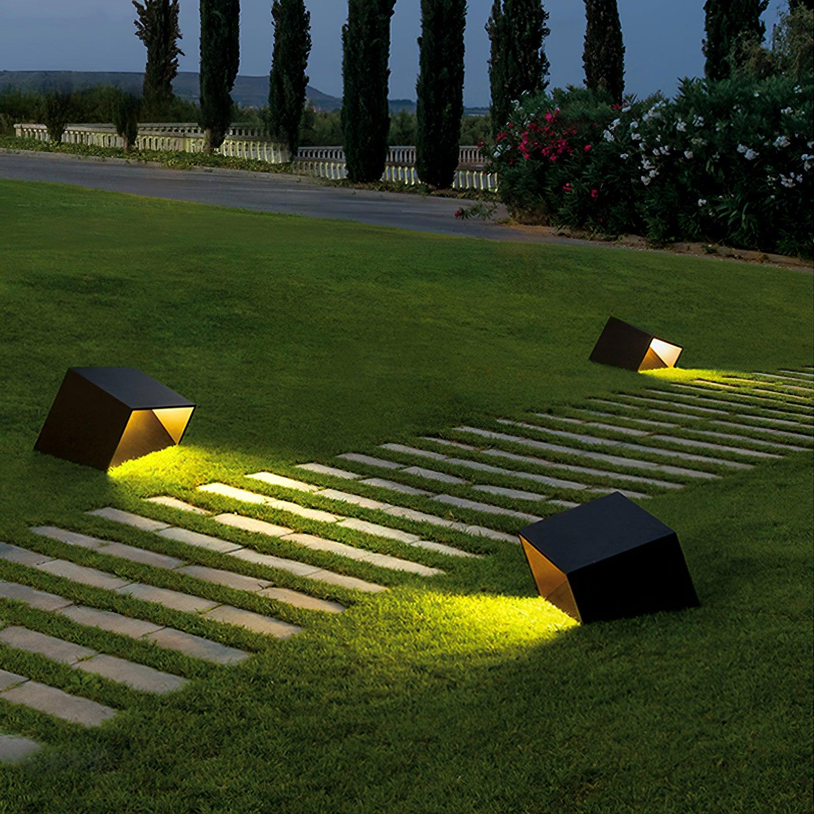 Cube Garden Light | Stainless Steel | Black