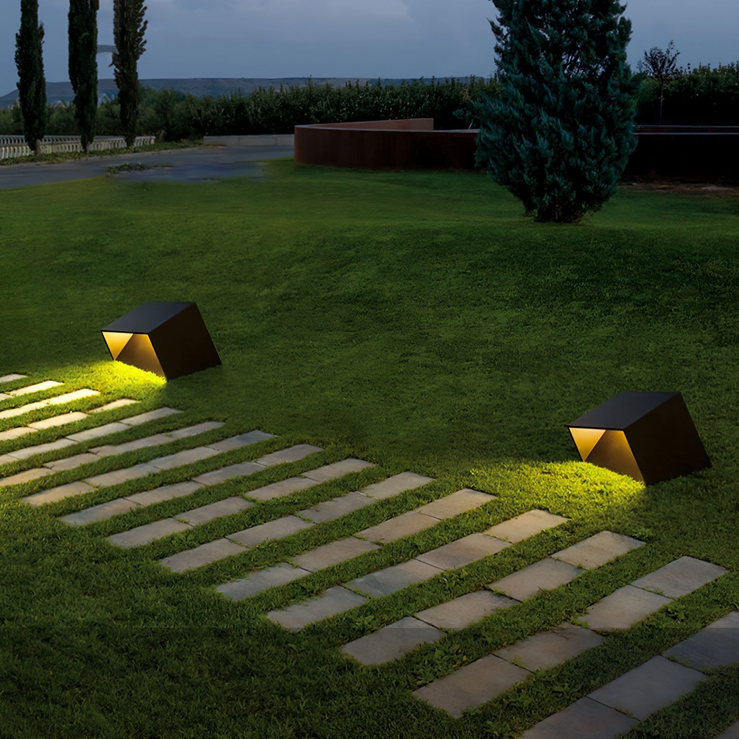 Cube Garden Light | Stainless Steel | Black
