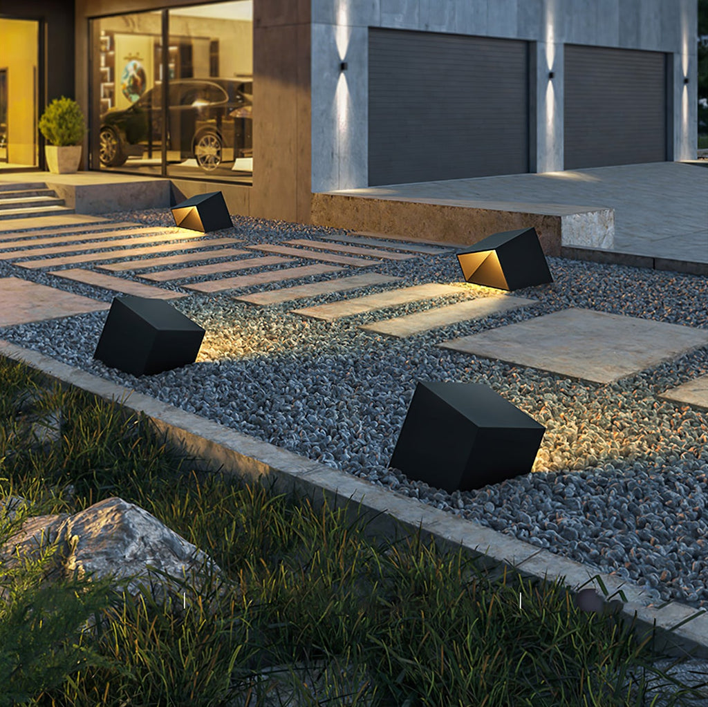 Cube Garden Light | Stainless Steel | Black