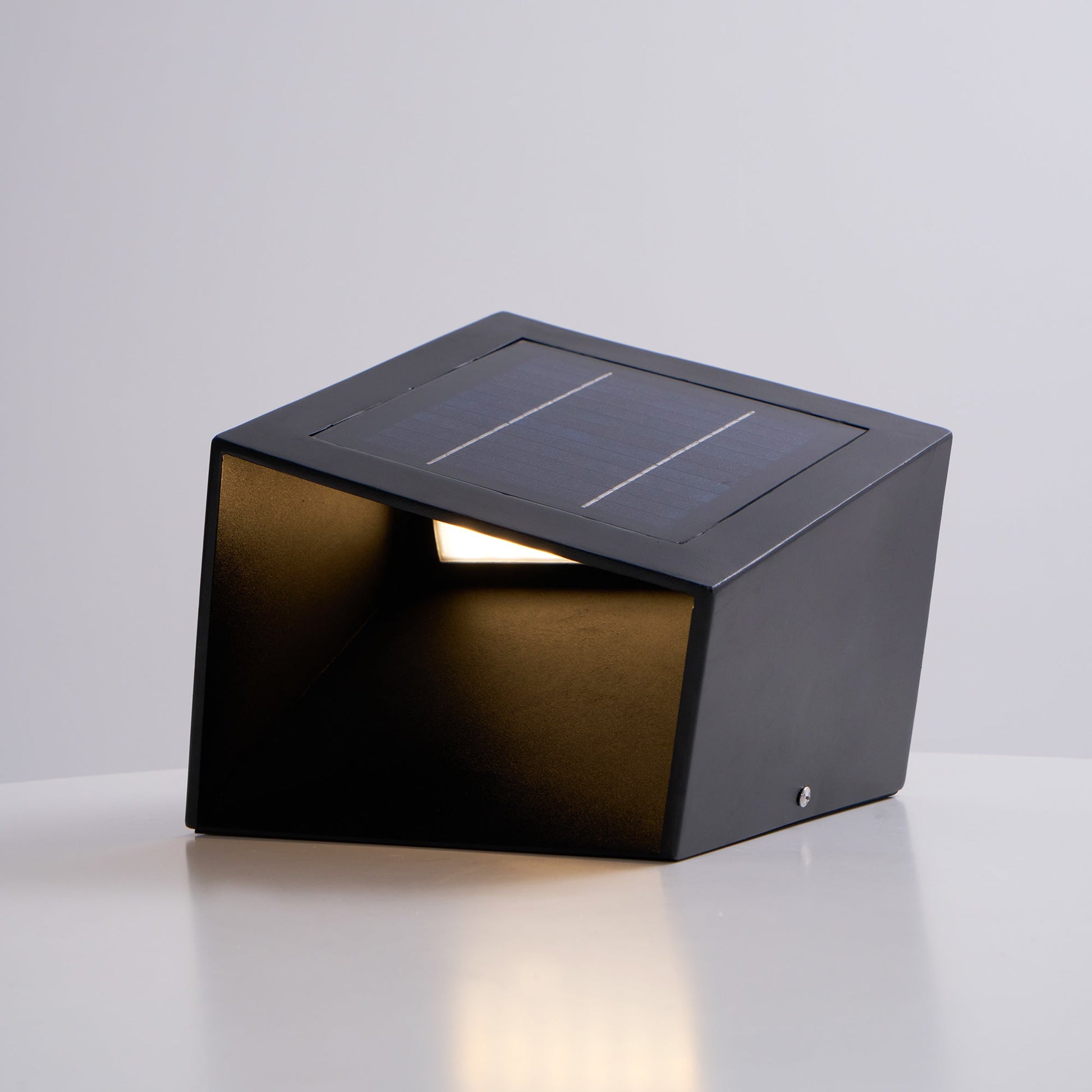 Cube Garden Solar Outdoor Light