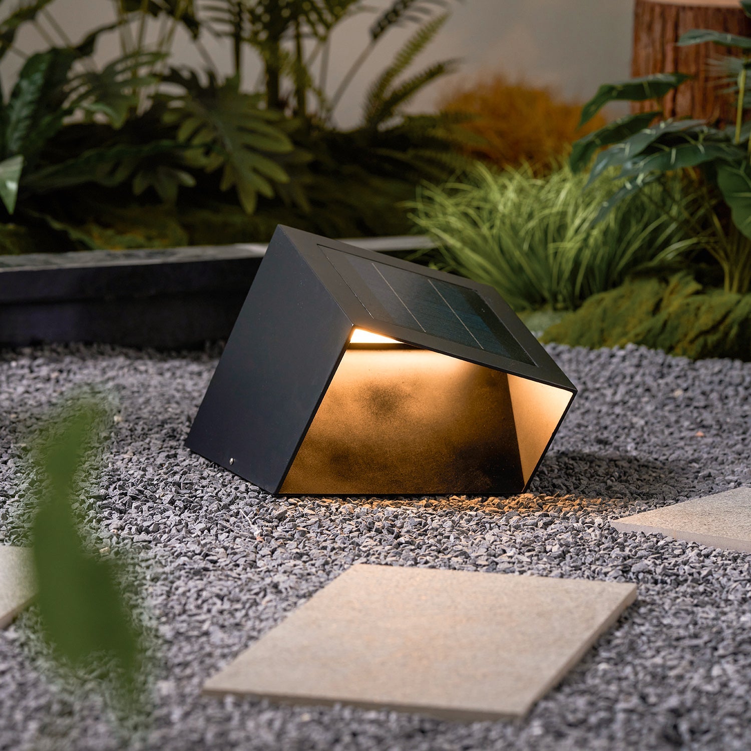 Cube Garden Solar Outdoor Light