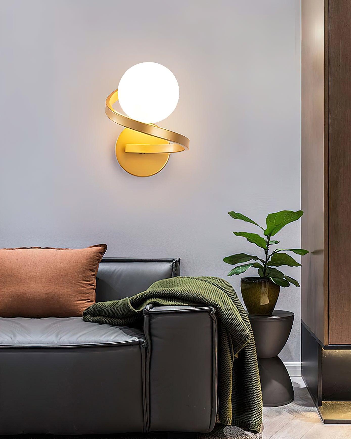 Curved Brass Wall Lamp | Brass & Glass | Gold & Black
