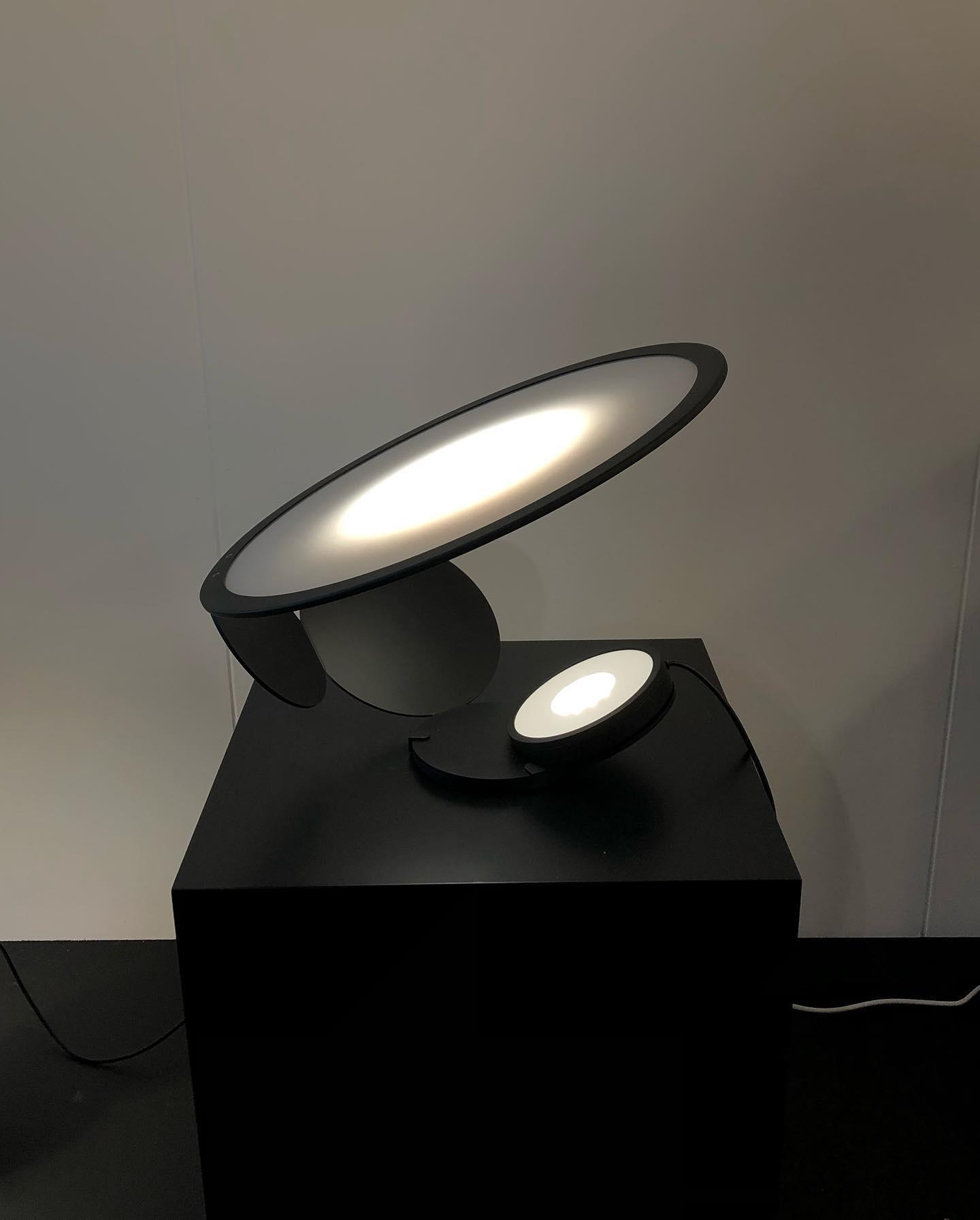 Cut Table Lamp | Adjustable Design | Black & White