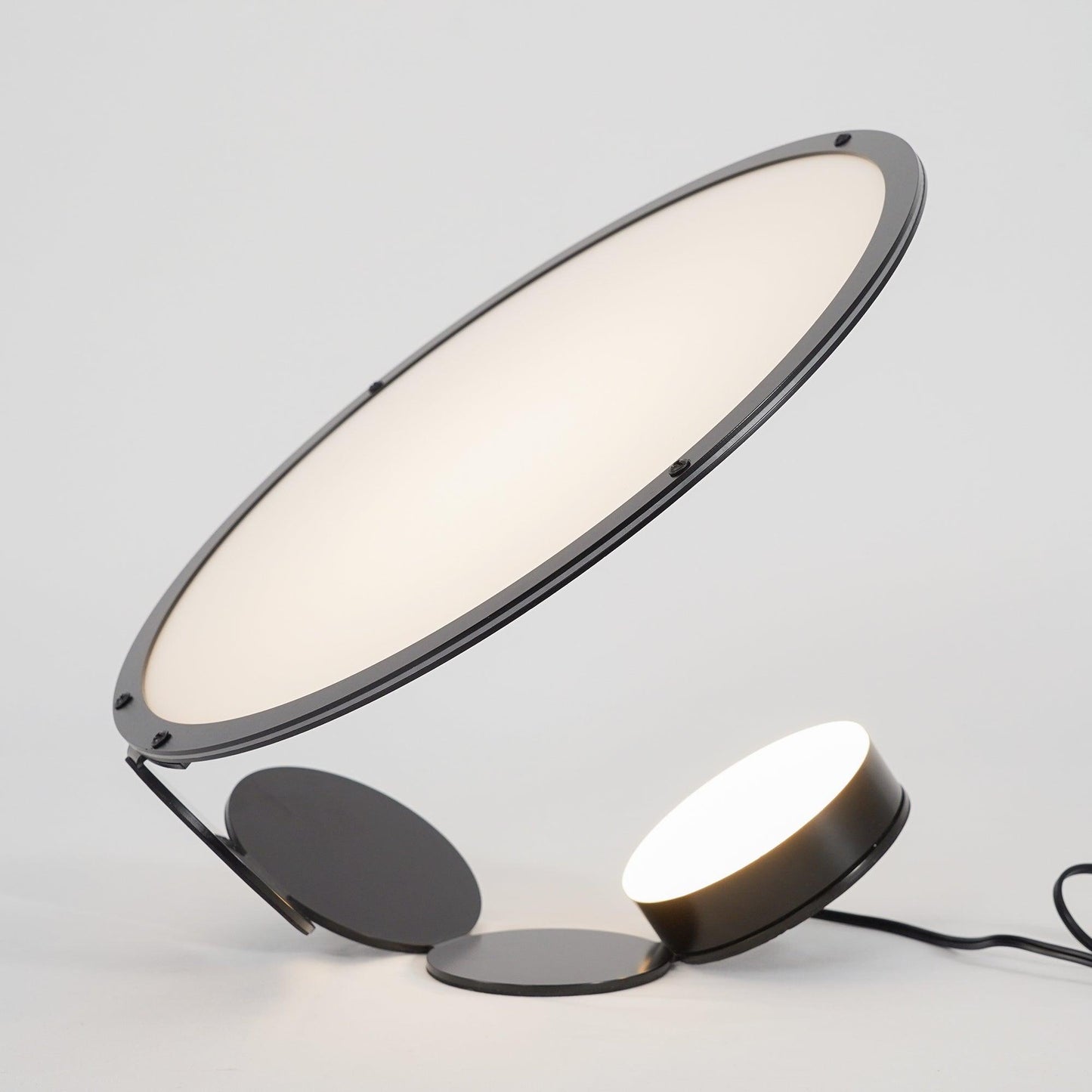 Cut Table Lamp | Adjustable Design | Black & White