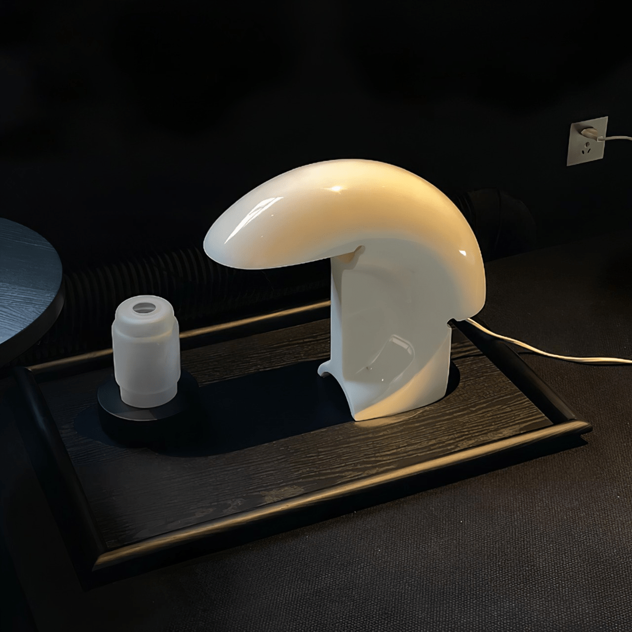 Elios Marble Table Lamp | Marble | White