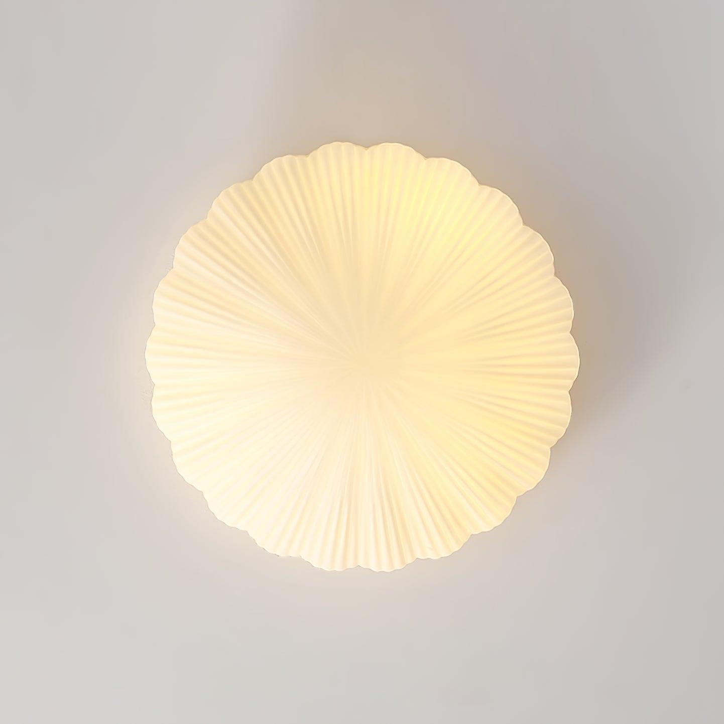 Seashell Ceiling Lamp | Integrated LED | White | 25cm/35cm Diameter