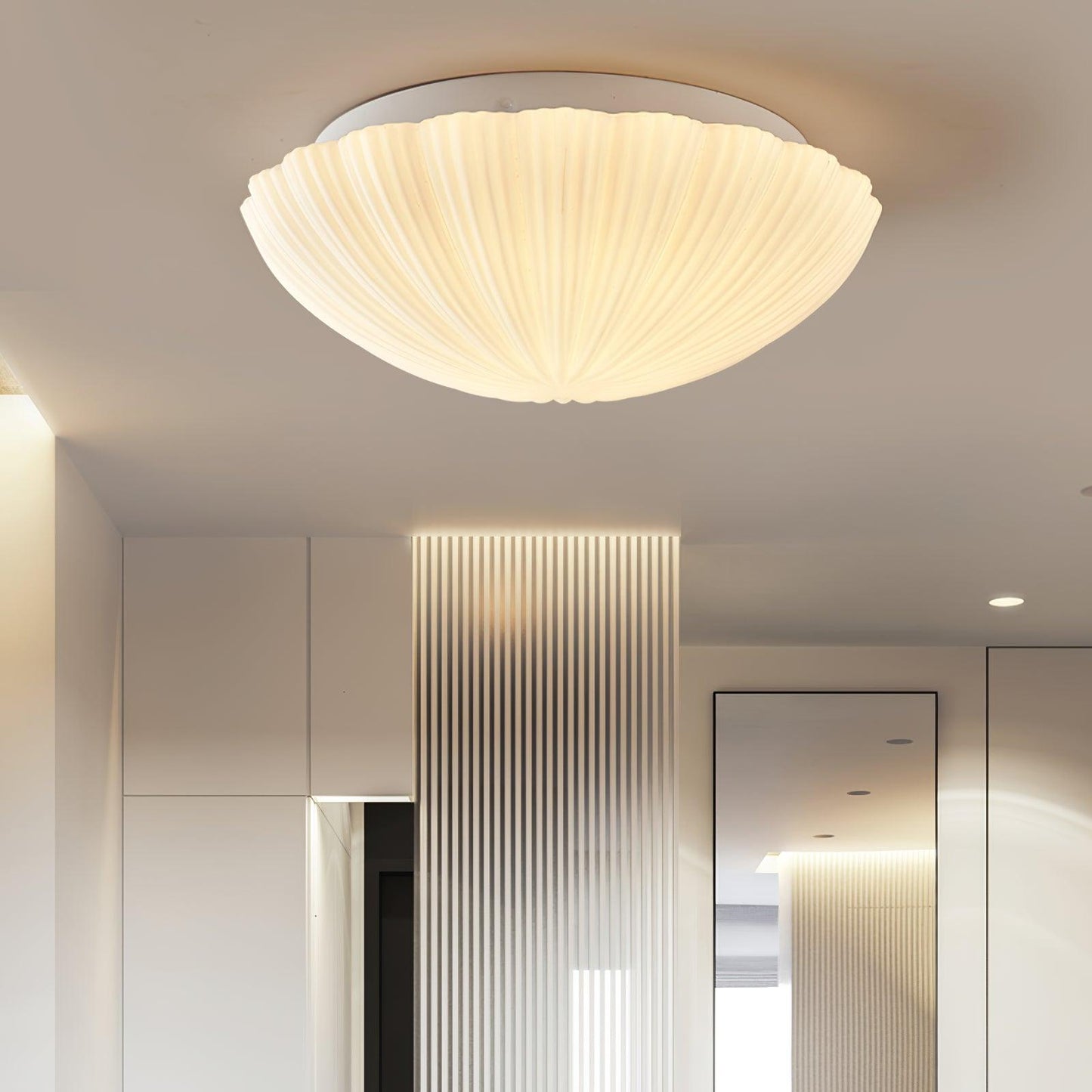 Seashell Ceiling Lamp | Integrated LED | White | 25cm/35cm Diameter