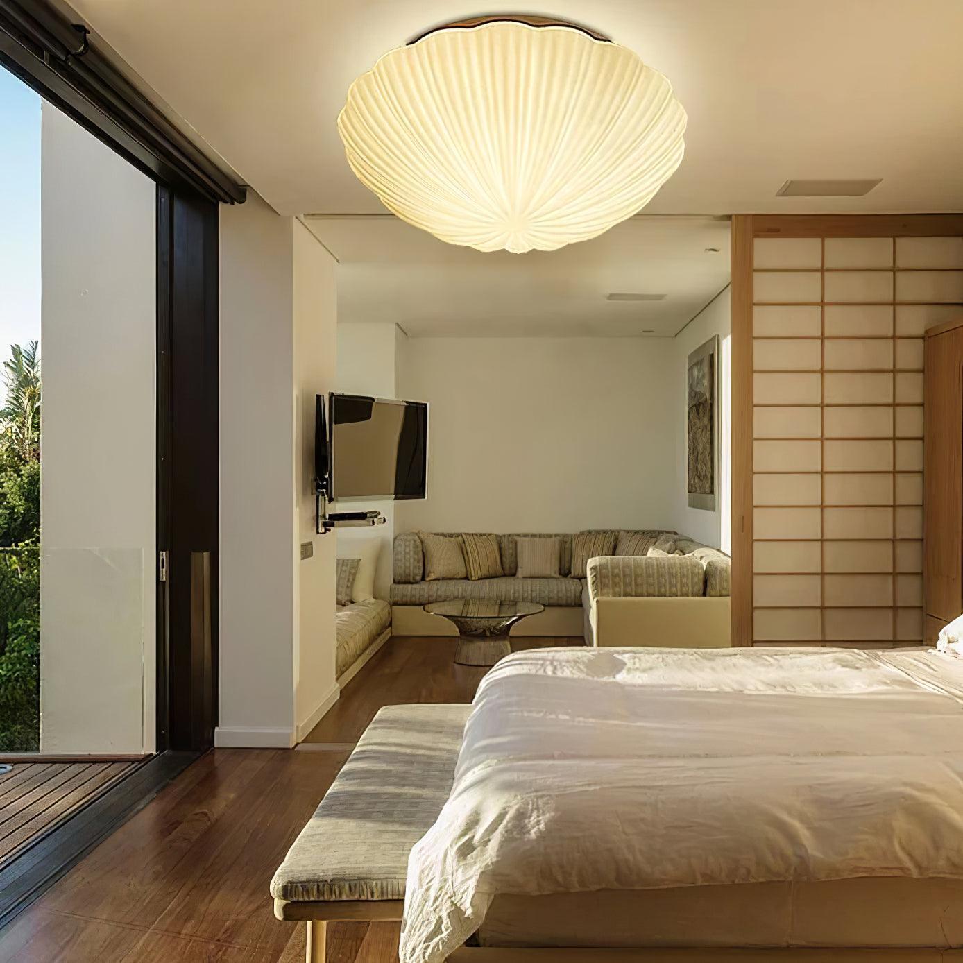 Seashell Ceiling Lamp | Integrated LED | White | 25cm/35cm Diameter