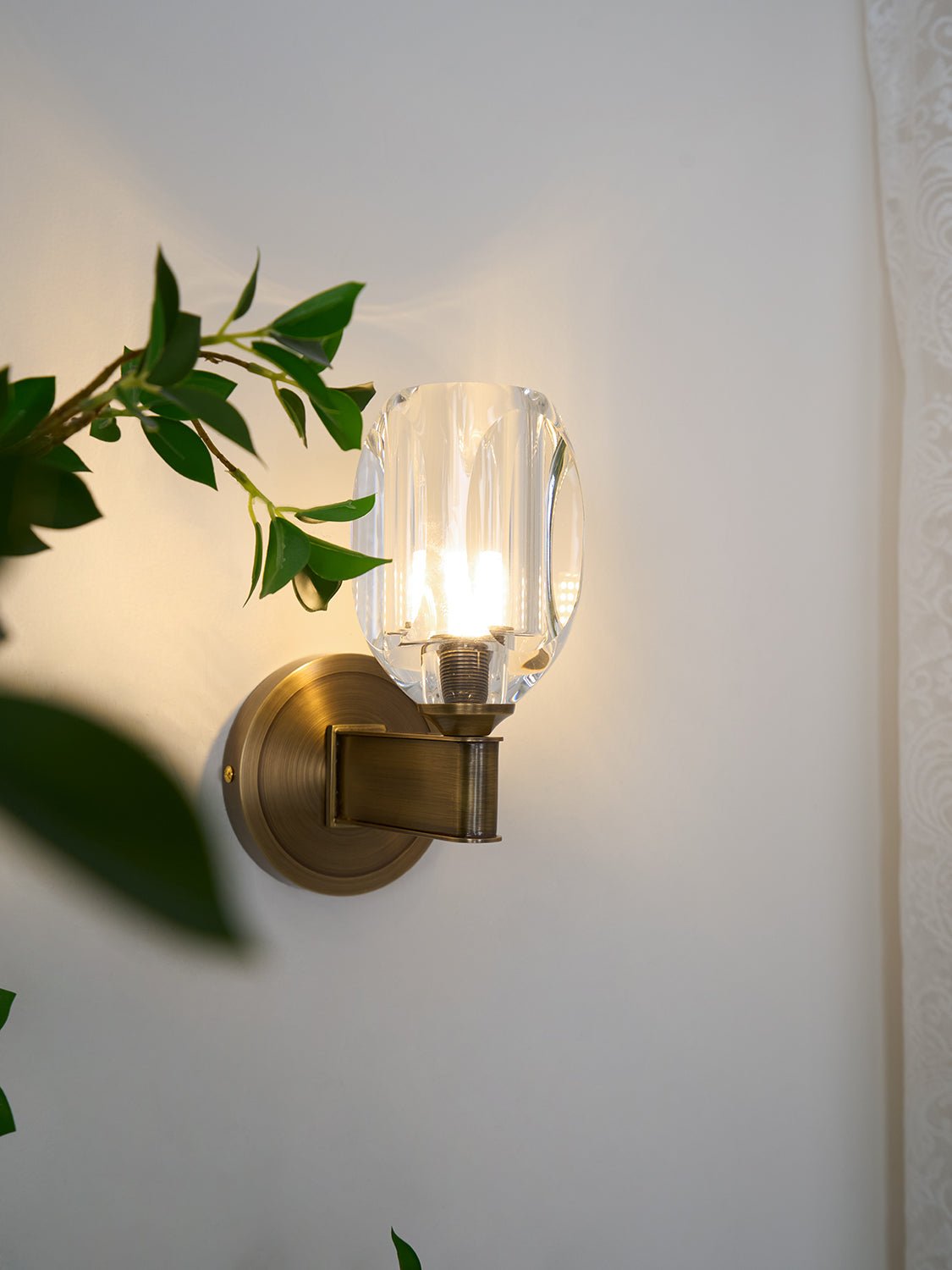 Diamond Crystal Sconce | Brass & Crystal | Copper Finish